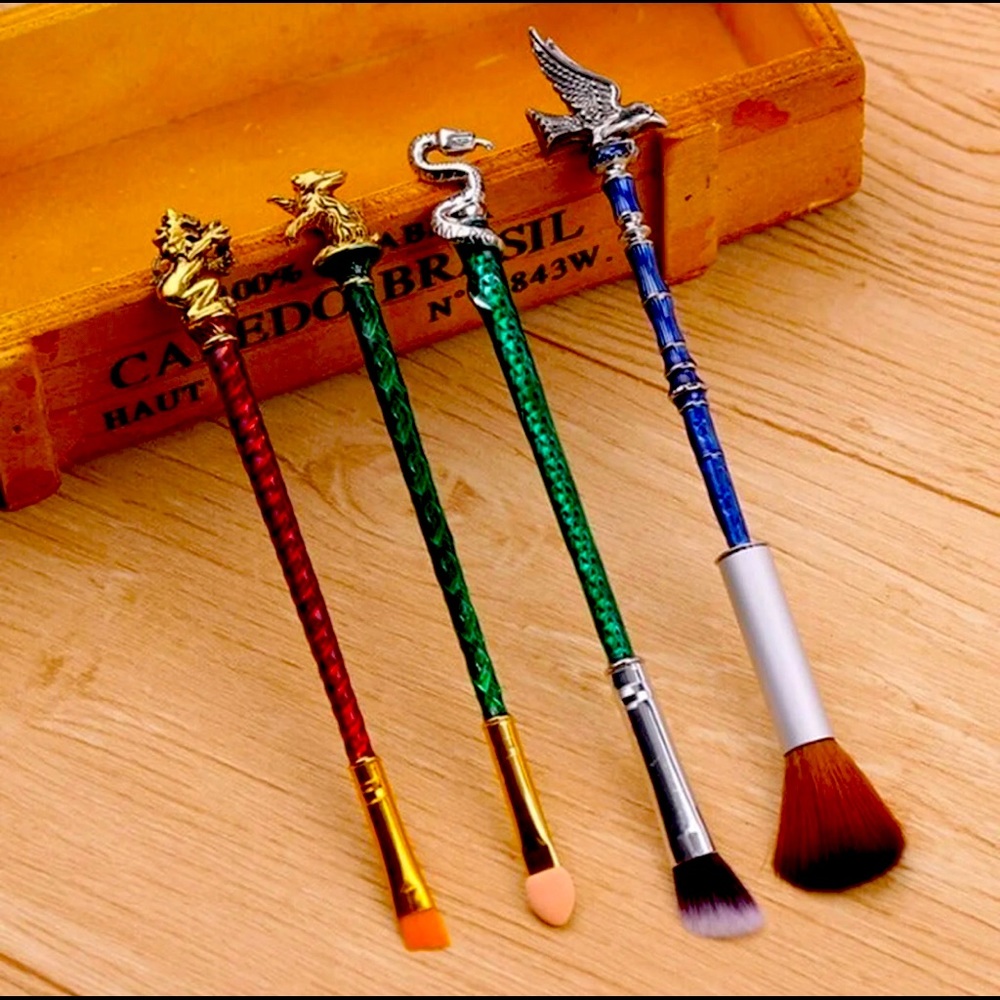 4 Piece Harry Potter House Makeup Brush Set